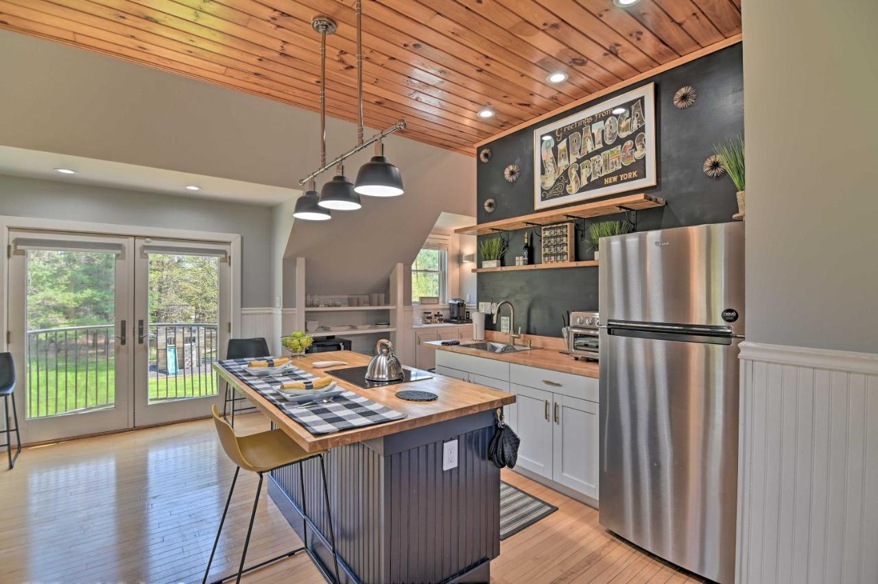 Stylish Studio With Fireplace About 3 Mi From Dtwn! Saratoga Springs Exterior foto
